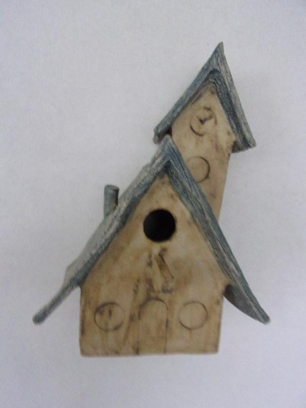 Vogelhuisje nr.3226. "Kerk" €.115.-