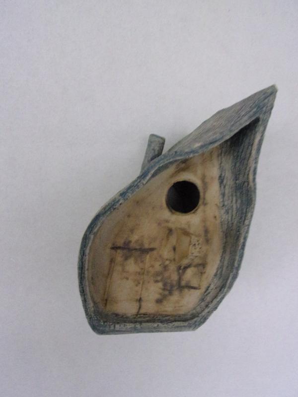 Vogelhuisje nr.3231. "Druppel scheef" &euro;.90.-