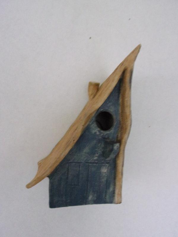 Vogelhuisje nr.3409. "Vierkant schuin dak" &euro;.100.-