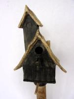 Vogelhuisje nr.3299. "Kerk" op paal €.125.-