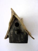 Vogelhuisje nr.3301. "Vierkant puntdak" €.90.-