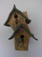 Vogelhuisje nr.3348. "Vierkant puntdak tweehoog" €.170.- (gereserveerd)