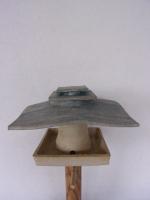 Voedertafel nr.581. "Vierkant platdak silo" op paal &euro;.180.-