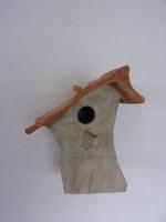 Vogelhuisje nr.3429. "Vierkant puntdak scheef" &euro;.100.-