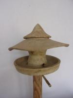 Voedertafel nr.T.536. "Afrika silo" op paal &euro;.165.-