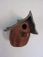 Vogelhuisje nr.2987. "Rond puntdak scheef" &euro;.90.-