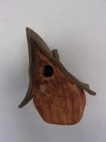 Vogelhuisje nr.3361. "Bol puntdak scheef" &euro;.100.-