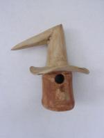 Vogelhuisje nr.3412. "Kabouter knikhoed" &euro;.110.-