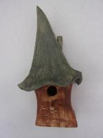 Vogelhuisje nr.3315. "Vierkant hoog spitsdak" &euro;.115.-